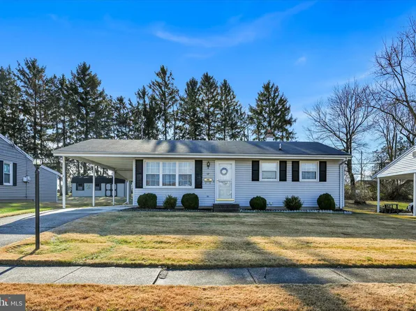 12 Theodore Ave, Middletown, PA 17057