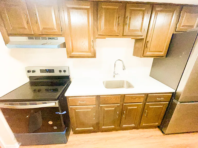 522 Cross St #1 — Photo 4