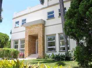 601 Harbor Dr, Key Biscayne, FL 33149