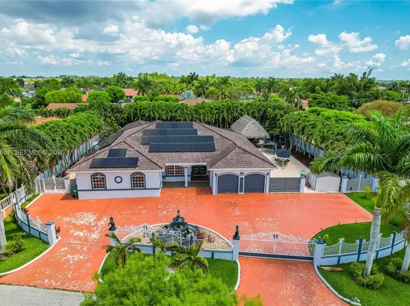 12969 SW 220th Ter, Miami, FL 33170