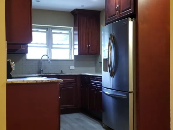 1049 E 226th St, Bronx, NY 10466
