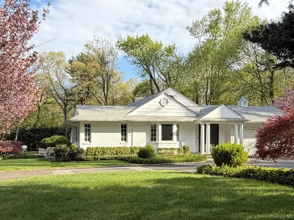 14 Ormond Park Road, Glen Head, NY 11545