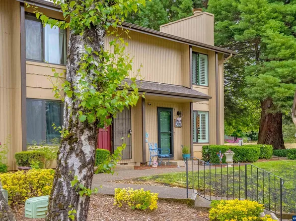 6251 Fairway Ave SE, Salem, OR 97306