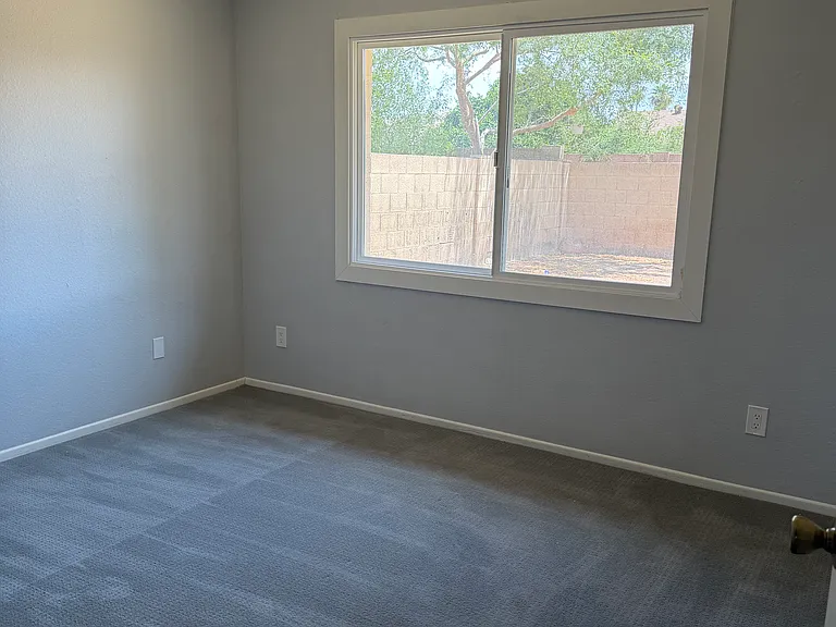 2349 E Alameda Dr — Photo 25