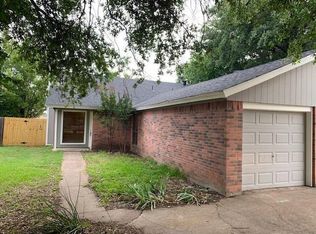 334 Spring Branch Ln, Kennedale, TX 76060
