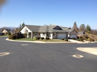1110 Palacio Dr, Redding, CA 96003