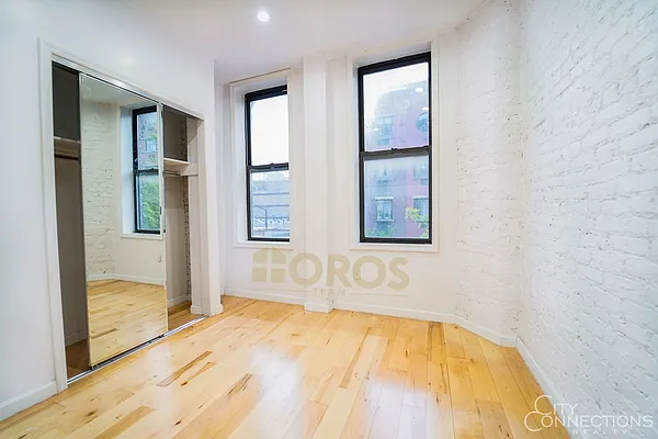 Rented by City Connections Realty | media 16