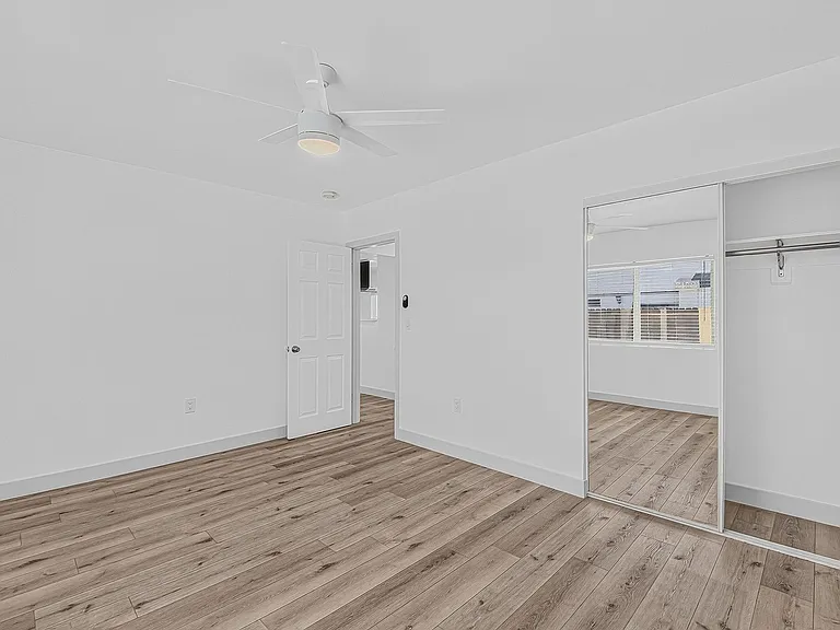 933 Alamitos Ave — Photo 34