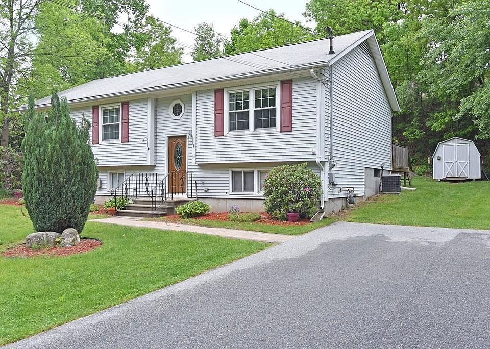 1st image of 18 River Dr
