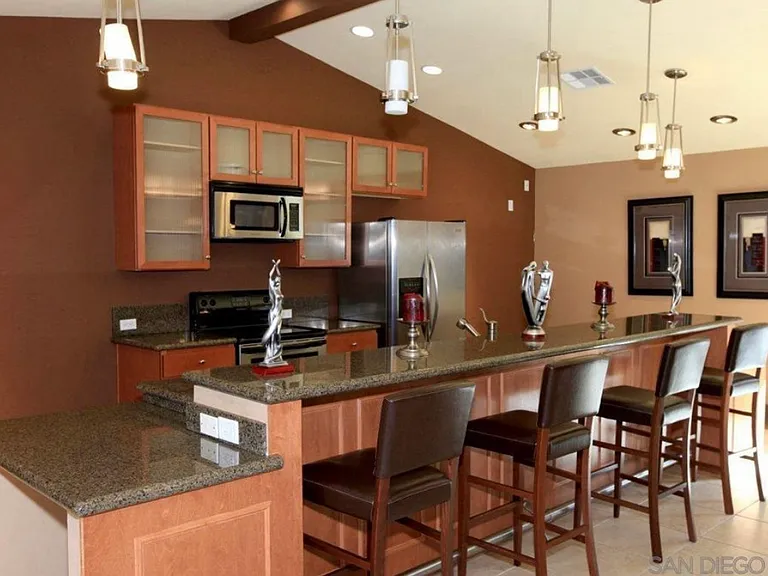 190 Chambers St #8 — Photo 3