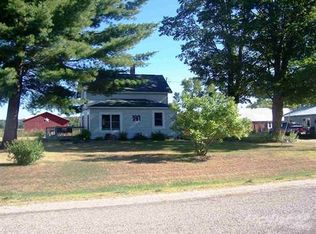 1659 E Phelps Rd, Lake City, MI 49651