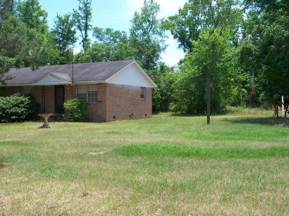 110 Pine St, Santee, SC 29142