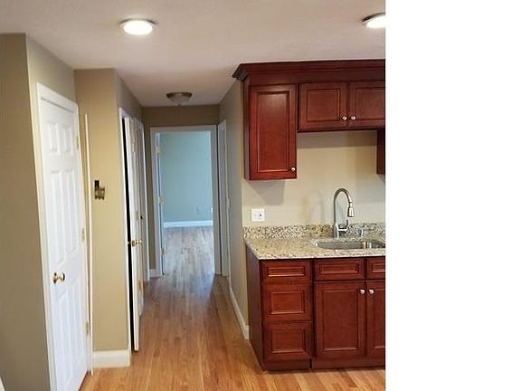 2nd image of 435 Essex St