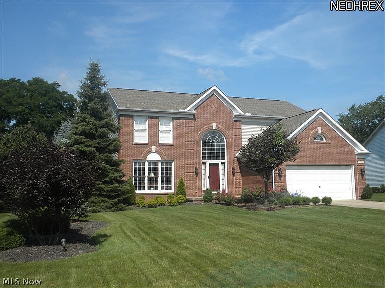 1st image of 19040 Blue Spruce Dr