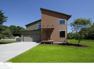 5568 Ambler St, Lansing, MI 48911