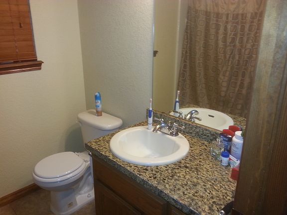2nd full Bathroom