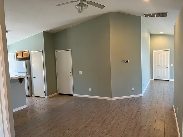 830 Aurora Way — Photo 5