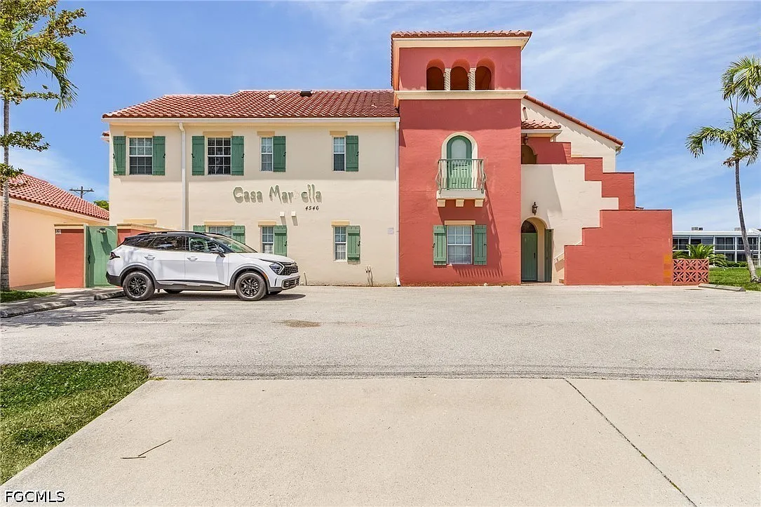 2 bed, 2.0 bath, 1126 sqft, $1,800 — Photo 2