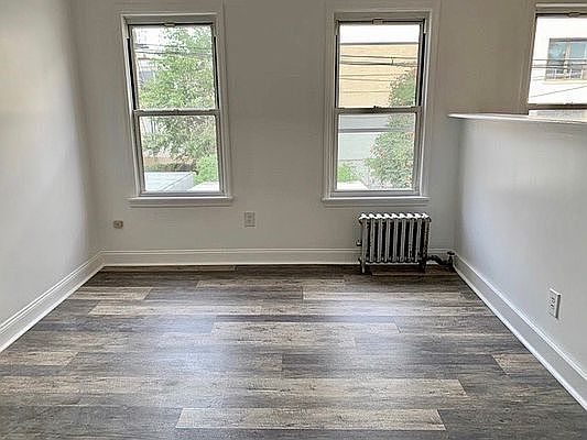 2nd image of 24-11 Ditmars Blvd #2R