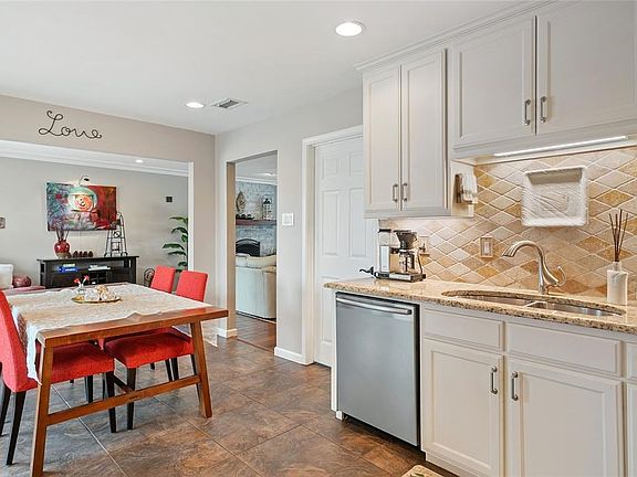 2nd image of 266 Creekside Ln