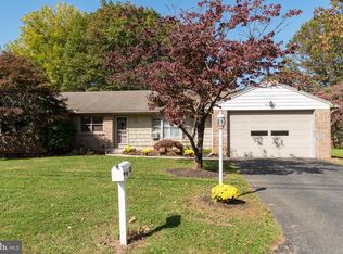 36 Oak Ln, Stevens, PA 17578