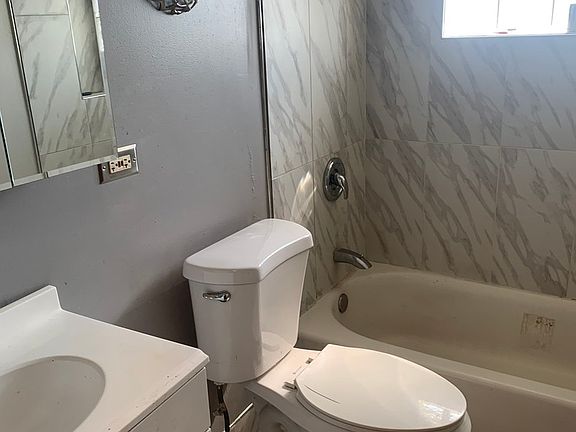 4th image of 8548 W Lawrence Ave APT 3A