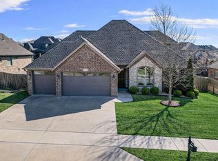 2512 S Horizon Blvd, Rogers, AR 72758