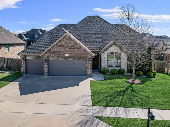 2512 S Horizon Blvd, Rogers, AR 72758