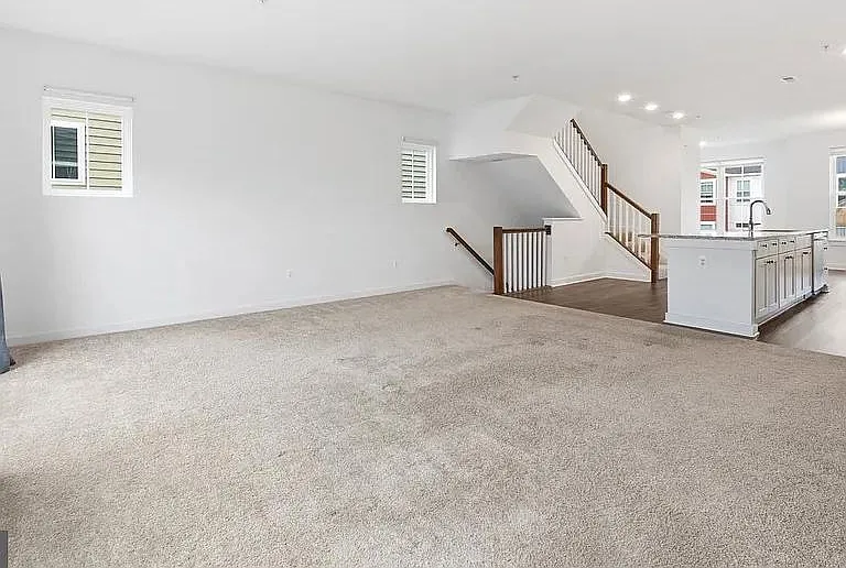 330 Furgeson Ln — Photo 30