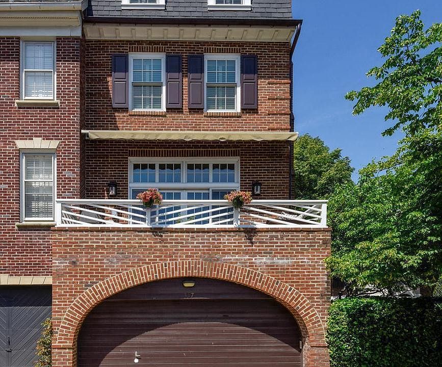 1st image of 317 S Union St