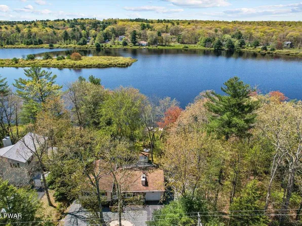 168 Marcel Dr, Dingmans Ferry, PA 18328