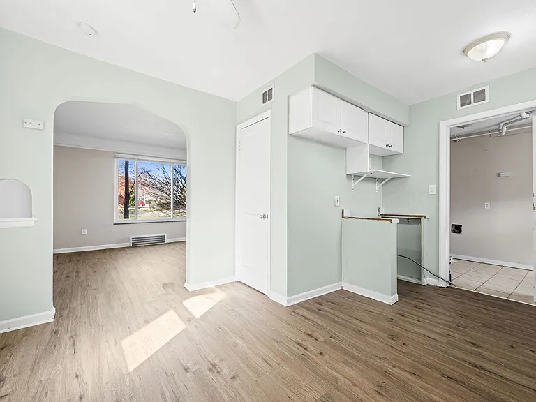 21000 Priday Ave — Photo 9