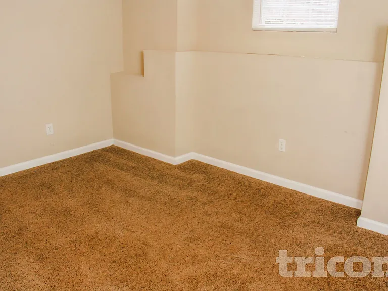 1800 Cedar Hl — Photo 7