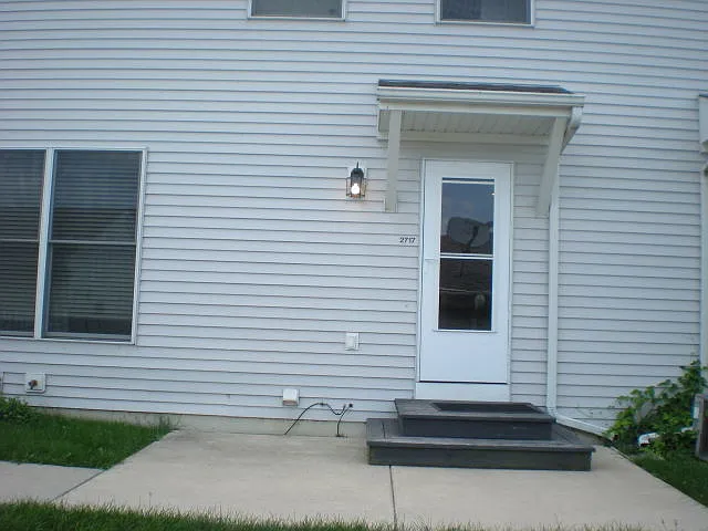 2717 Bristol Dr — Photo 10