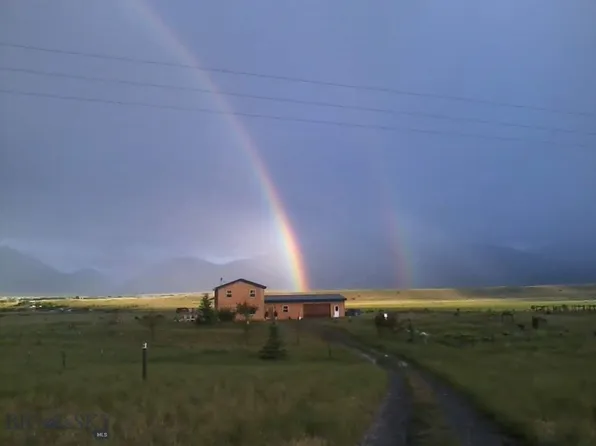 33 E Fork Salmon Fly Rd, Emigrant, MT 59027