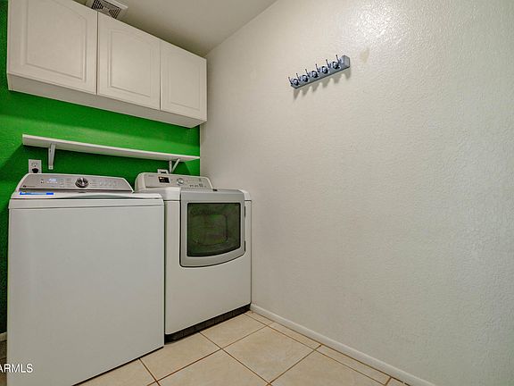 5th image of 1342 W EMERALD Avenue #339