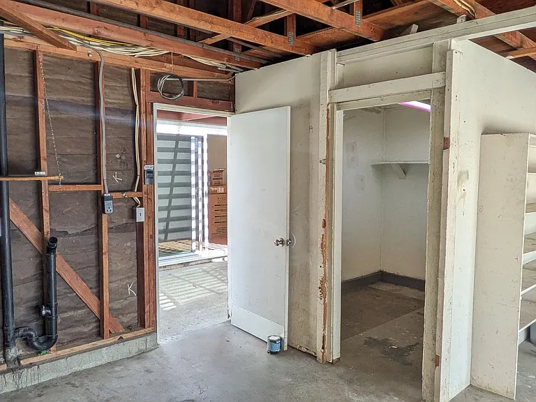 3221 Lemon Ln — Photo 33
