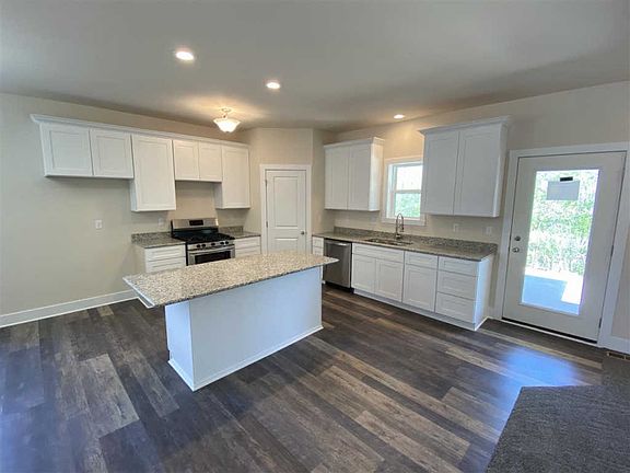 4th image of 4617 Glen Echo Way