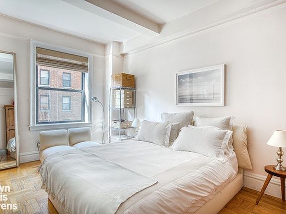 4th image of 1429 Lexington Ave #5C