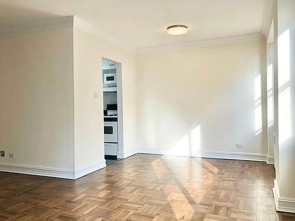 3rd image of 420 E 79th St APT 3G