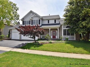 N671 W Weaver Cir, Geneva, IL 60134