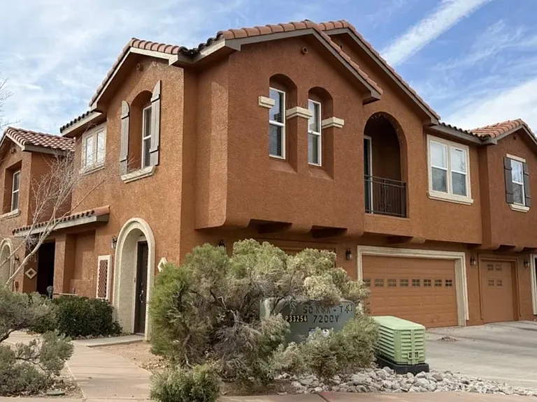 602 Menaul Blvd NE — Photo 2