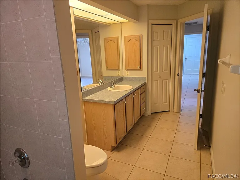 14 Hollyhock Ct — Photo 23
