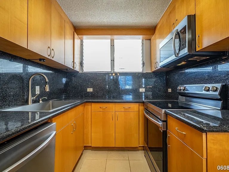 1676 Ala Moana Blvd #710 — Photo 15
