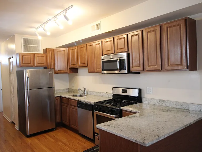 3320 W Lawrence Ave #2 — Photo 1