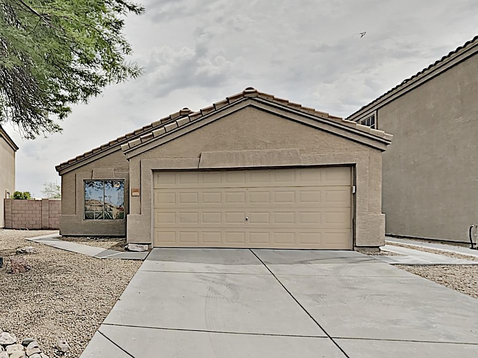 1st image of 121 S 110th Pl