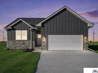 12162 115th St, Papillion, NE 68046