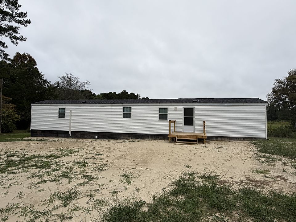 1st image of 464B Batchelor Rd