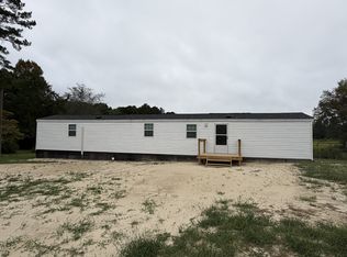 464B Batchelor Rd, Richlands, NC 28574