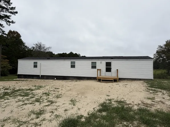 464B Batchelor Rd, Richlands, NC 28574